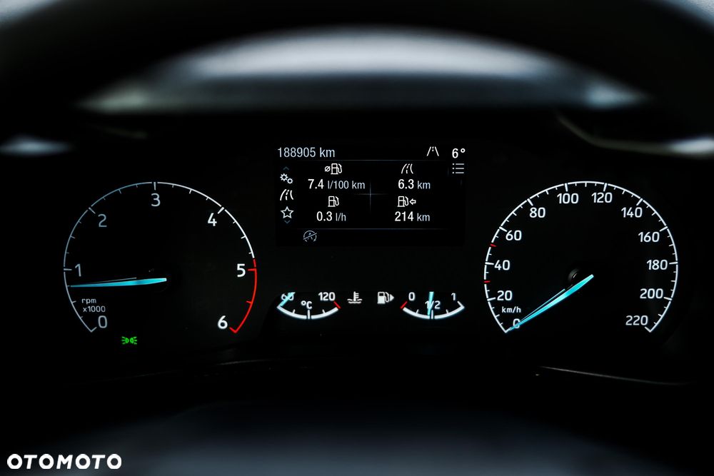 Ford Transit Connect - 9