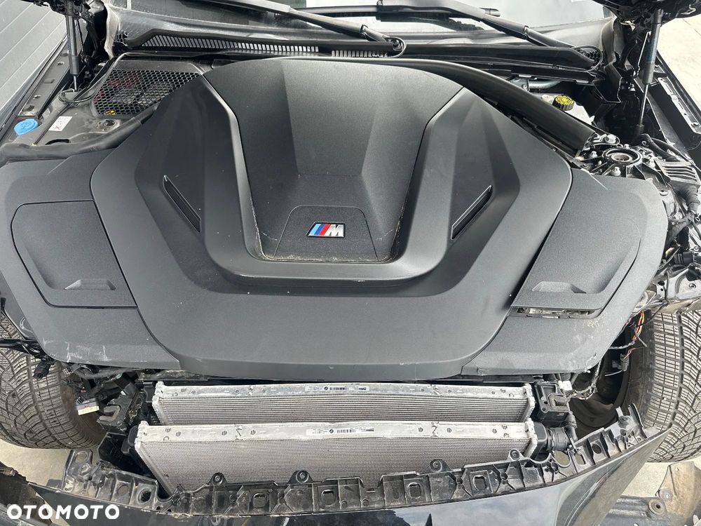 BMW i4 - 9