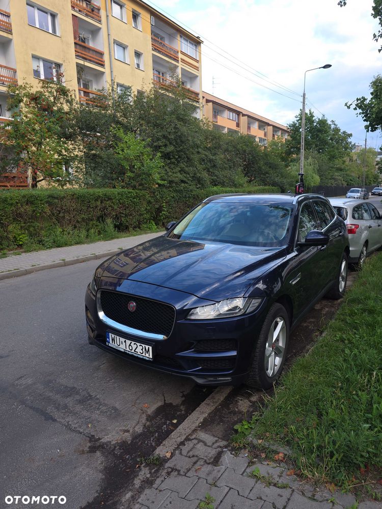 Jaguar F-Pace - 1