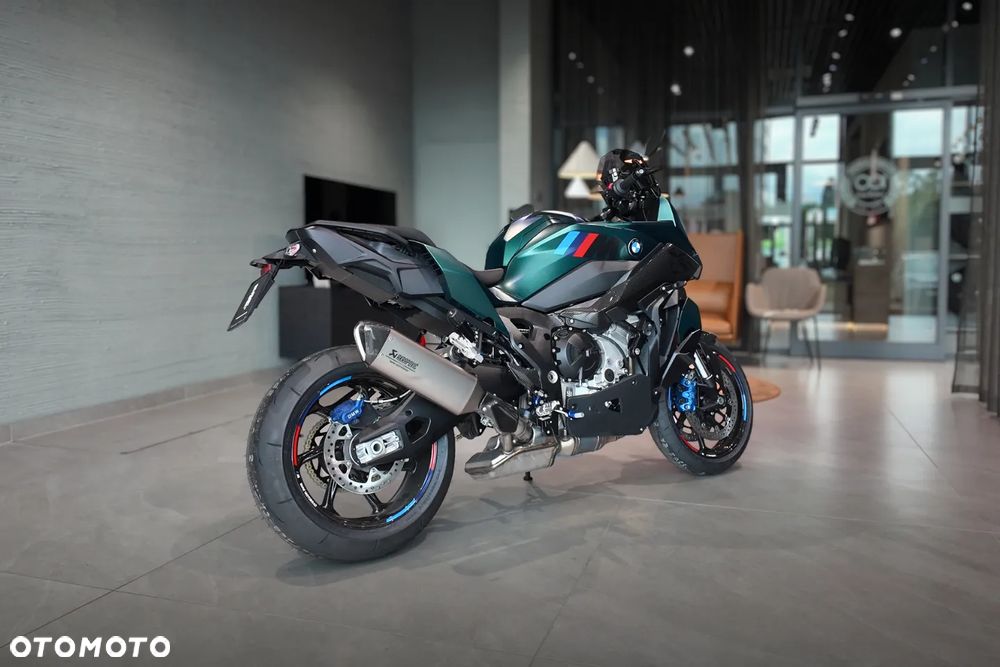 BMW XR - 12