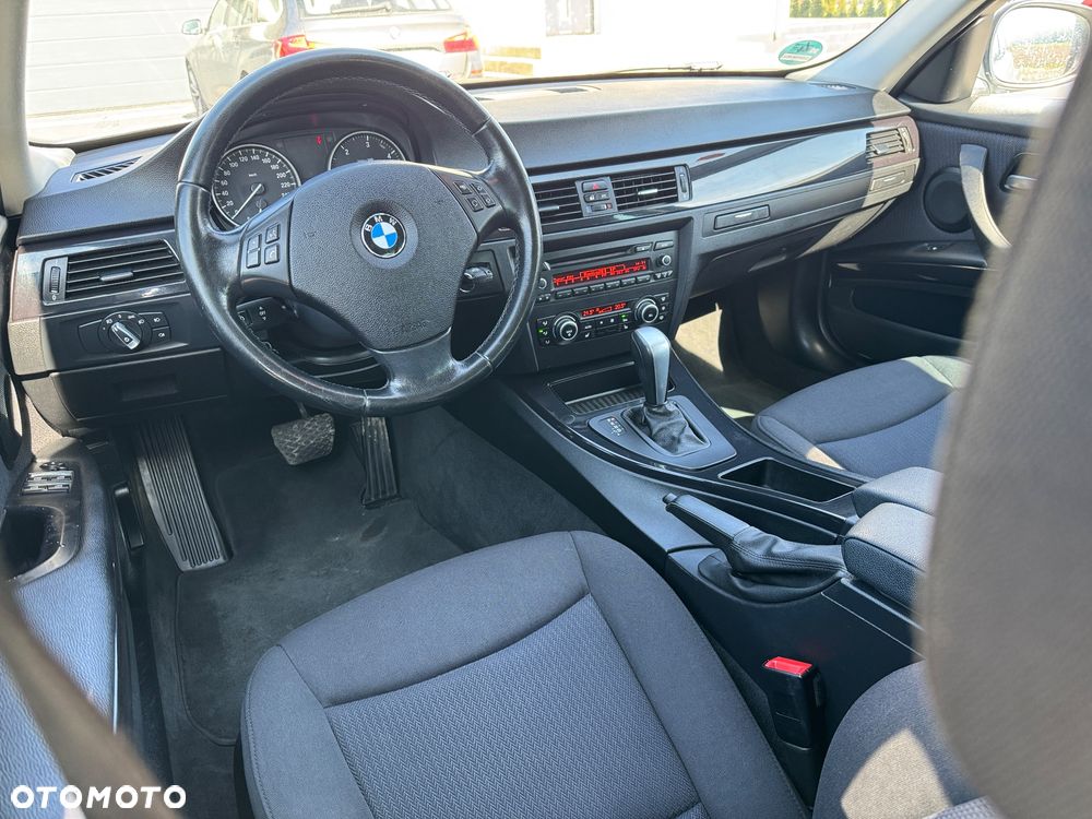 BMW Seria 3 318d DPF Edition Lifestyle - 7