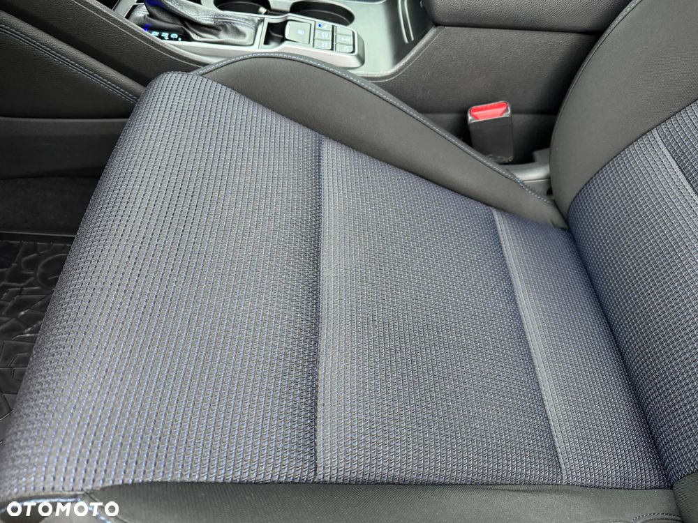 Hyundai Tucson 2.0 CRDi 4WD Automatik Style - 31