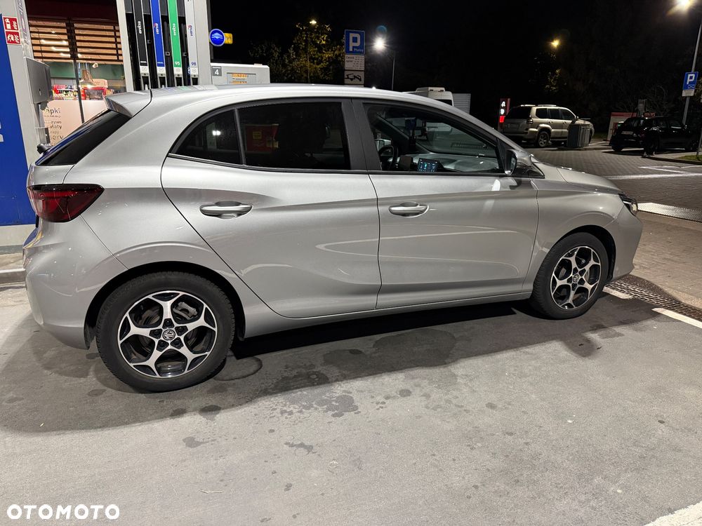 MG MG3 1.5 HEV+ Exclusive - 1