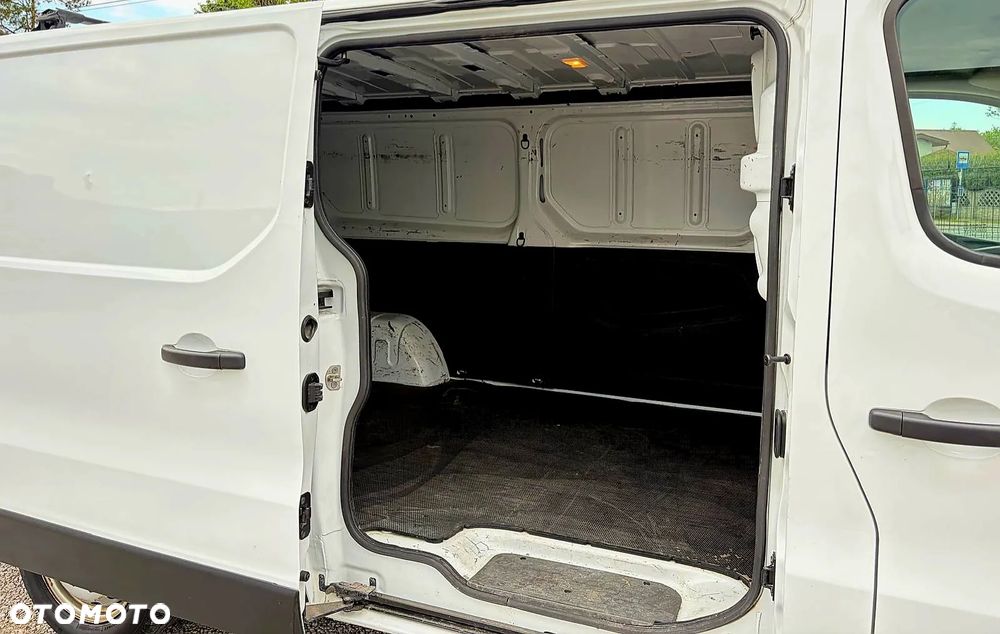 Renault Trafic - 12