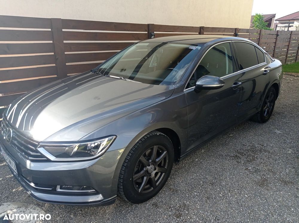 Volkswagen Passat 2.0 TDI Comfortline - 9