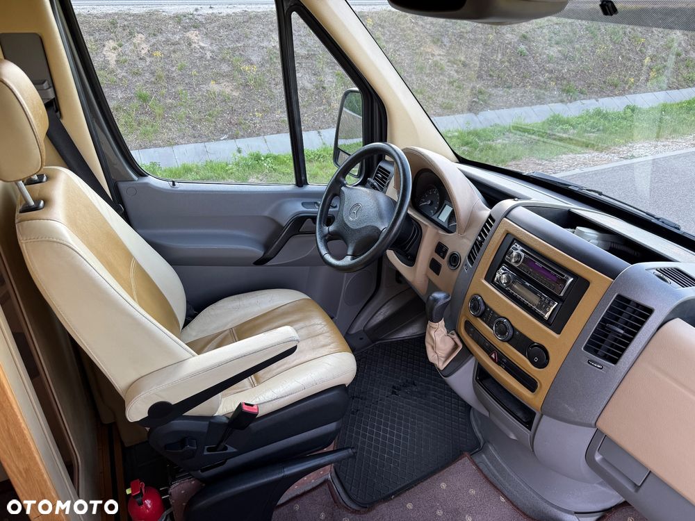 Mercedes-Benz Sprinter - 18