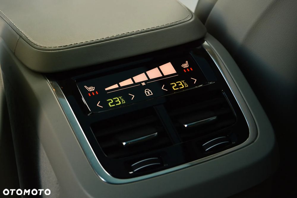 Volvo XC 90 B5 D AWD Inscription 7os - 20