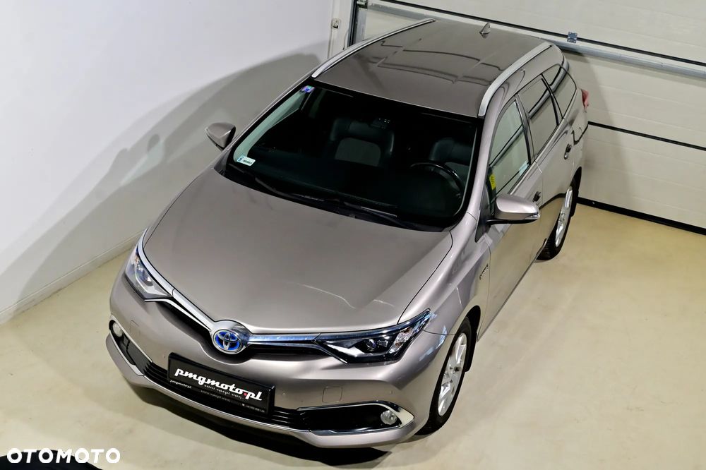 Toyota Auris - 2