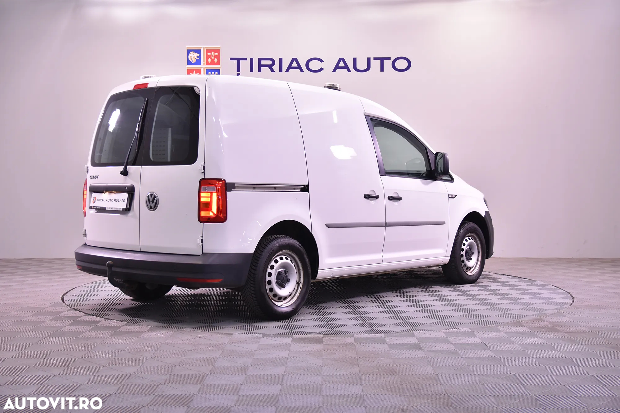 Volkswagen Caddy - 5