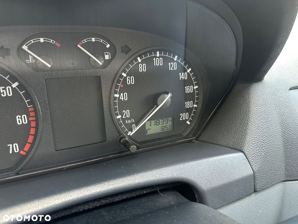 Skoda Fabia - 16