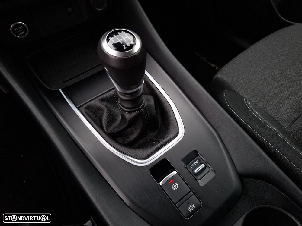 Nissan Qashqai 1.3 DIG-T N-Connecta LED - 17