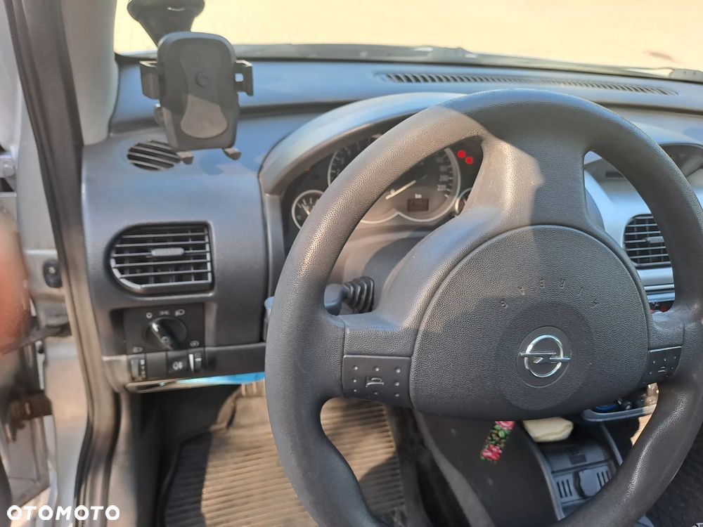 Opel Corsa - 23