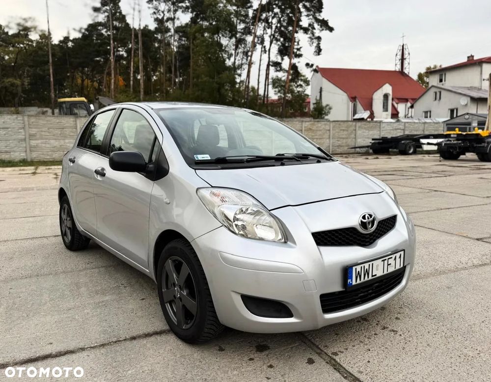 Toyota Yaris 1.33 Luna - 2