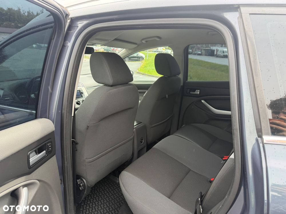 Ford Kuga 2.0 TDCi 4x4 Titanium - 14