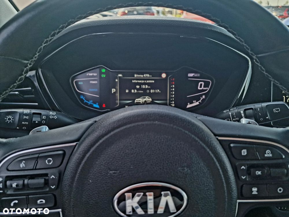 Kia Niro 1.6 GDI Hybrid Business Line - 24