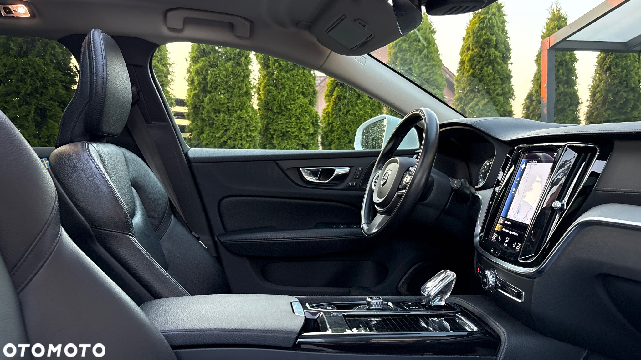 Volvo V60 T6 AWD Recharge Geartronic Inscription - 12