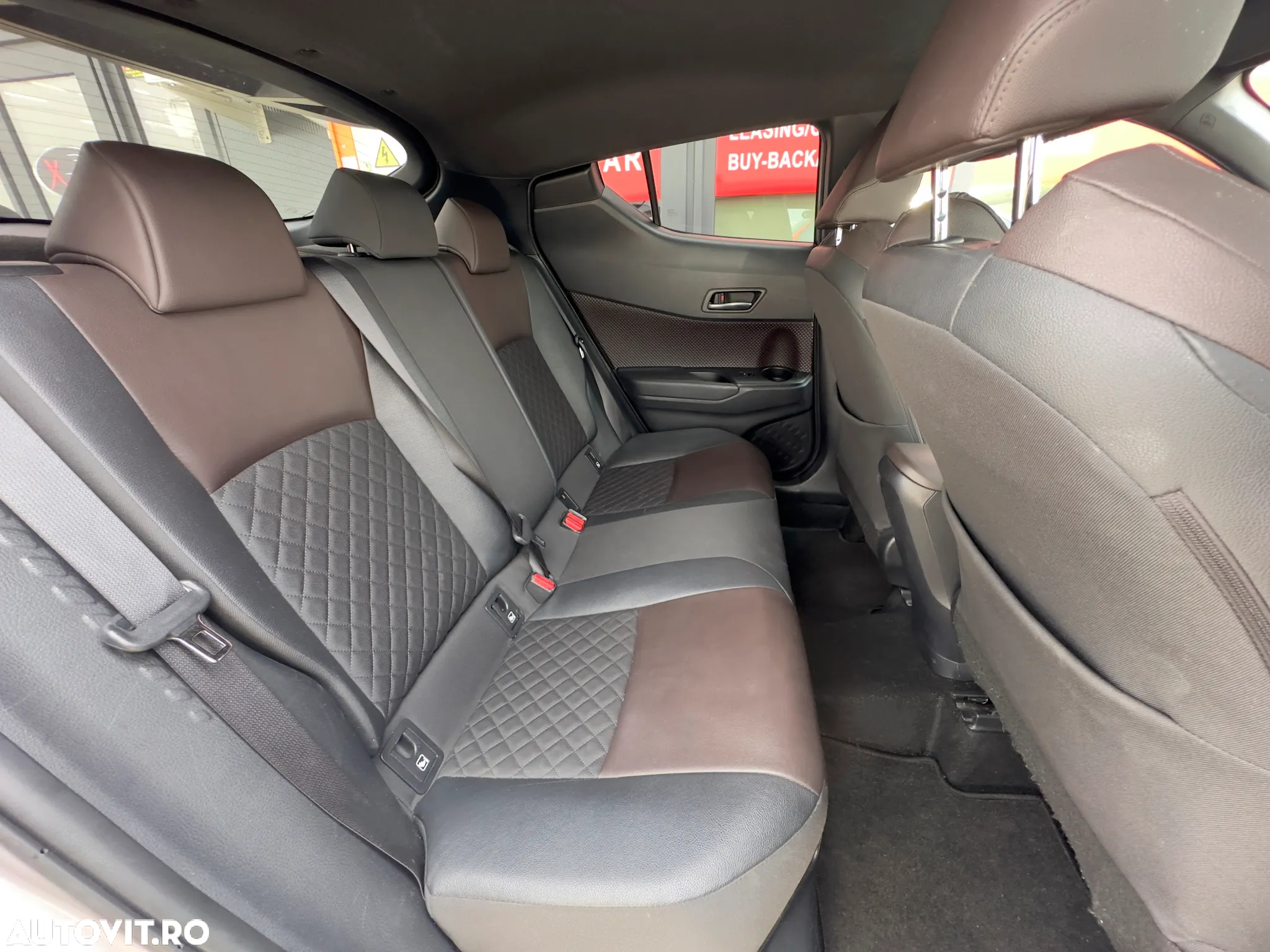 Toyota C-HR 1.8 HSD 122 CP 4x2 CVT Style - 18