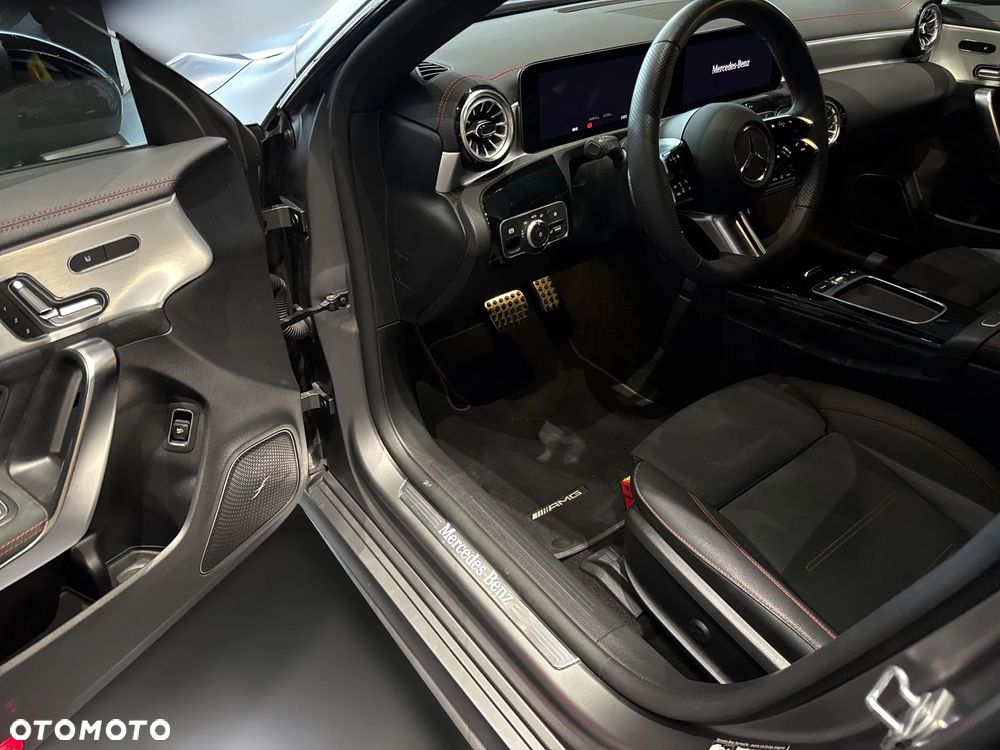 Mercedes-Benz CLA 200 d AMG Line 8G-DCT - 9