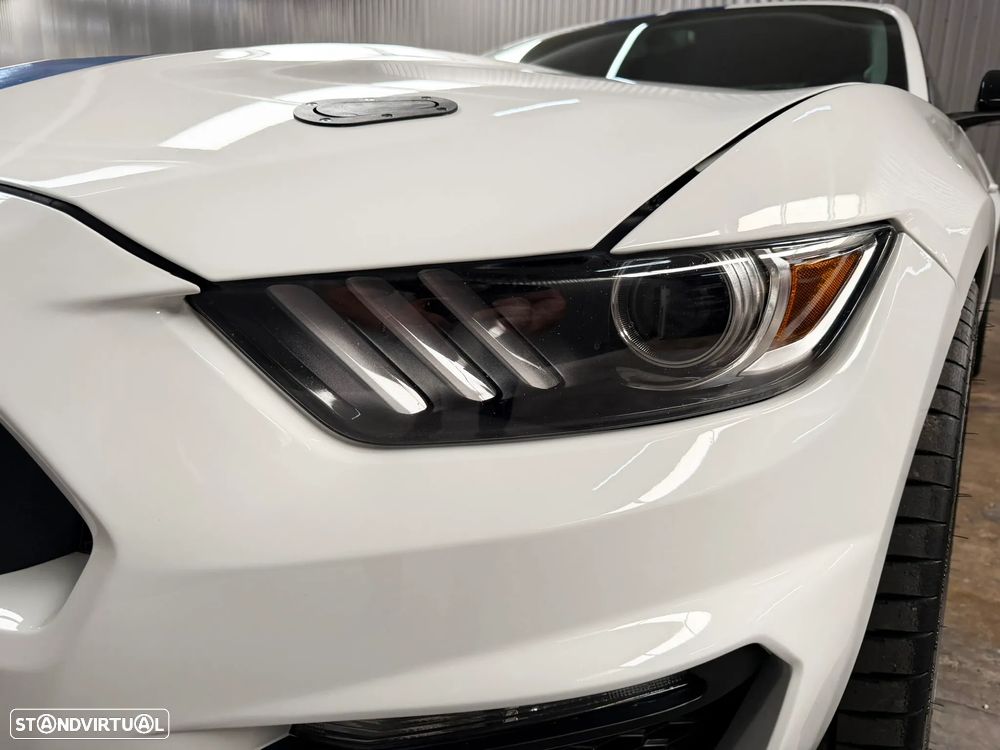 Ford Mustang - 21