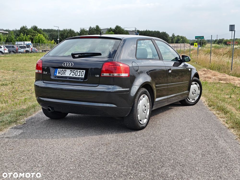Audi A3 3-drzwiowe 1.6 Ambiente - 26