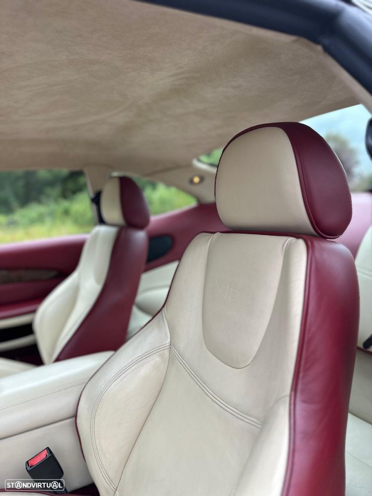 Aston Martin DB7 Vantage Coupé - 10