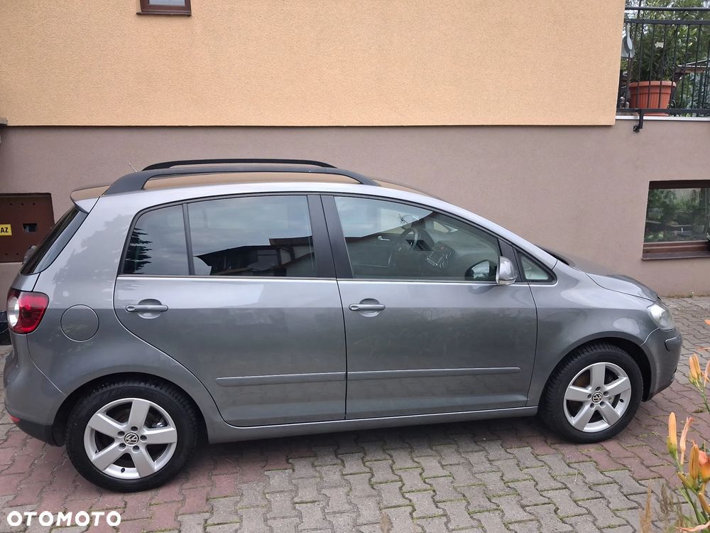 Volkswagen Golf Plus 2.0 TDI DPF United - 14