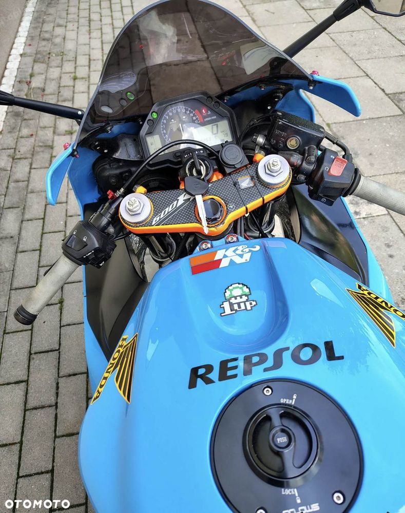 Honda CBR - 8