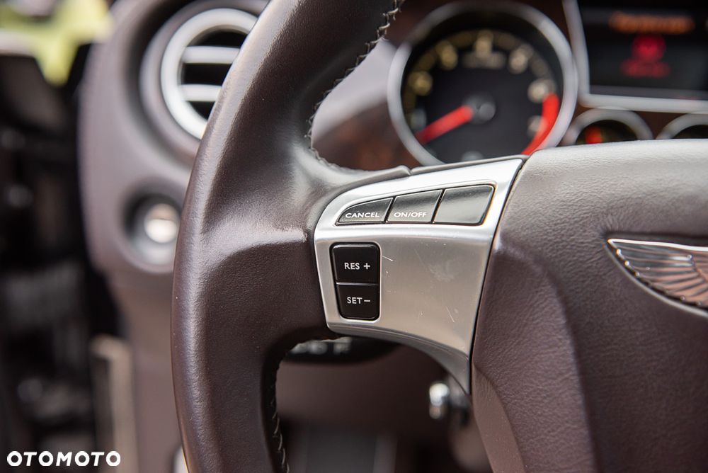 Bentley Flying Spur Mulliner - 26
