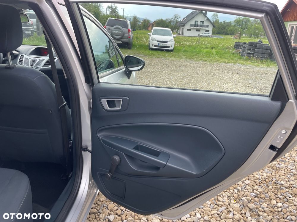 Ford Fiesta 1.25 Platinium X EU5 - 17