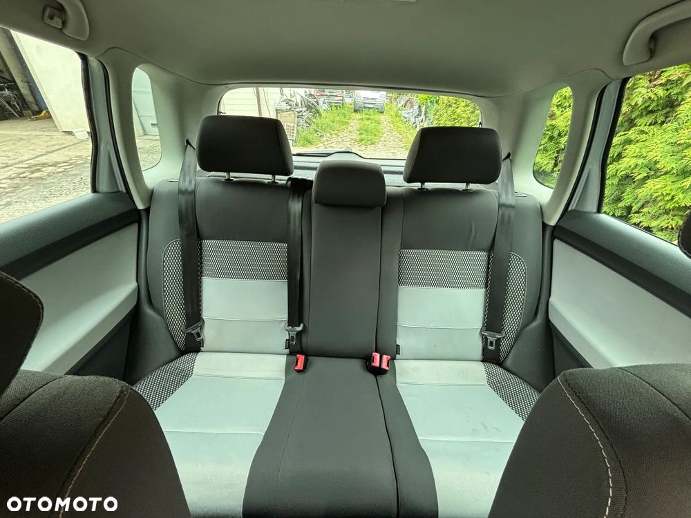 Volkswagen Polo 1.4 TDI CrossPolo - 10