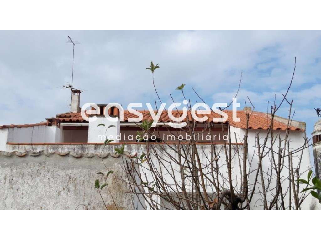 Moradia com loja de comércio localizada no centro de Safara - Grande imagem: 5/12