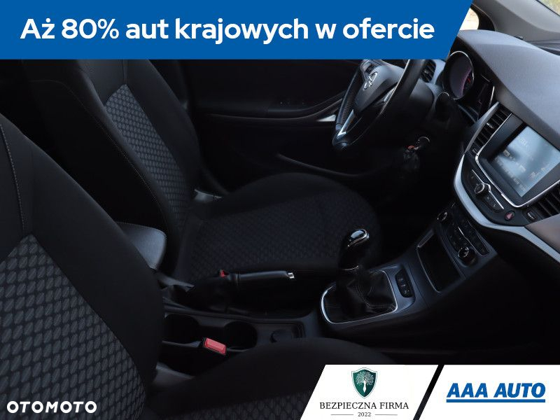 Opel Astra - 10
