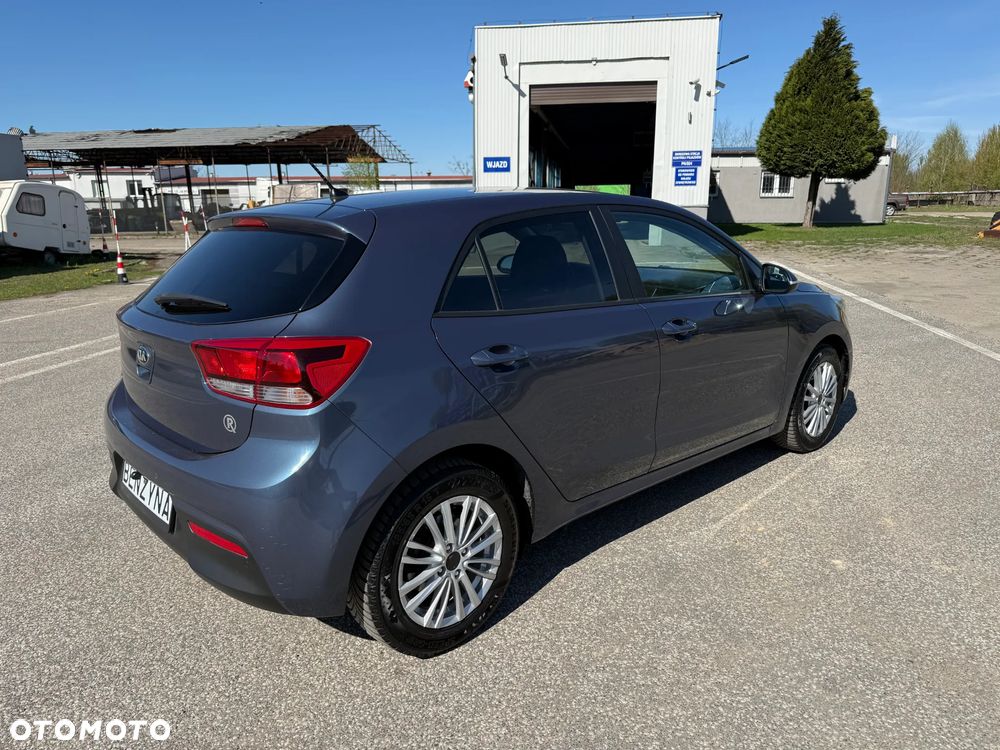 Kia Rio 1.2 Business Line - 8
