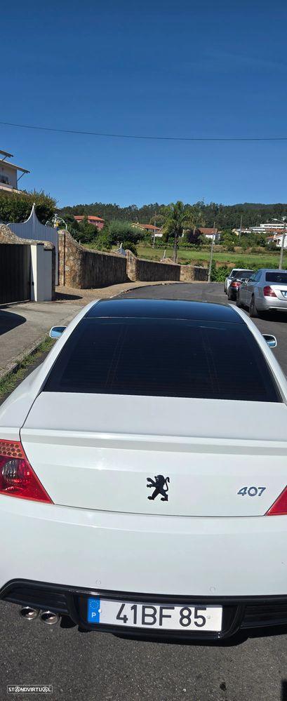 Peugeot 407 2.7 HDi V6 - 12