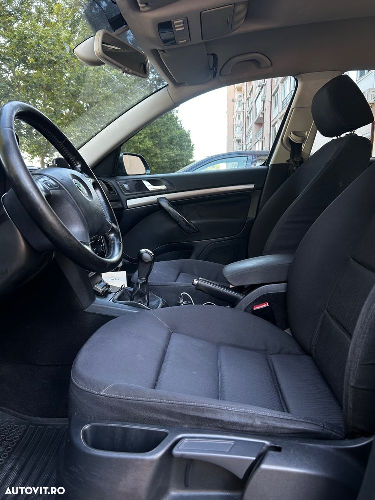 Skoda Octavia 2.0TDI Elegance - 5