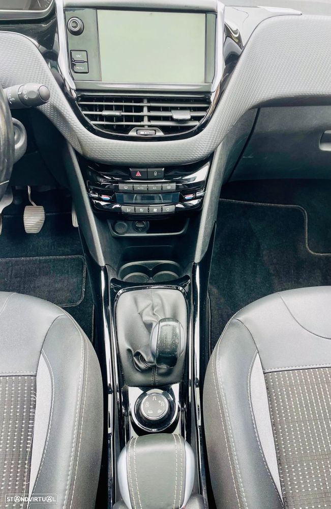 Peugeot 2008 1.2 PureTech Active - 10