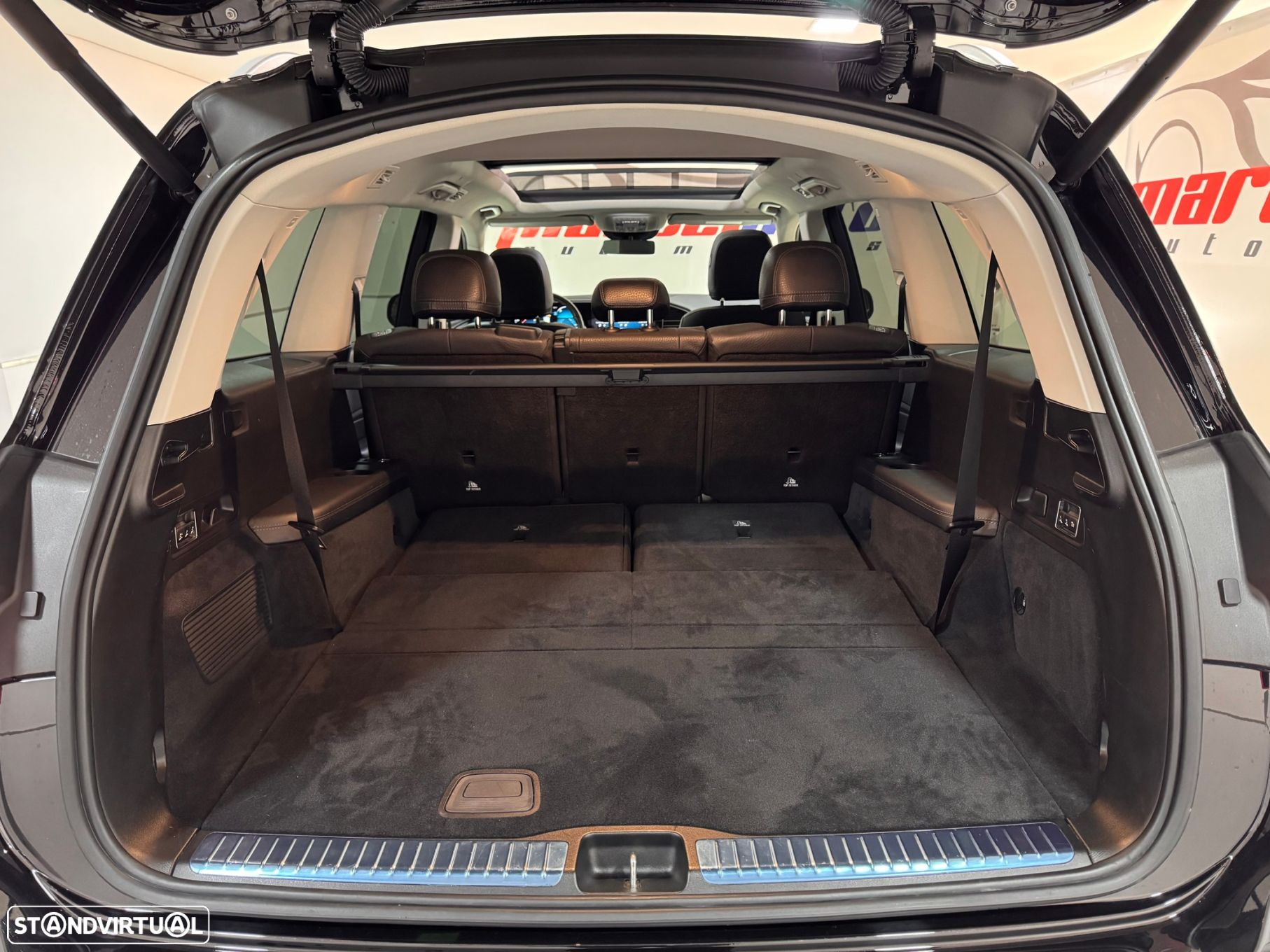 Mercedes-Benz GLS 350 d 4Matic - 11