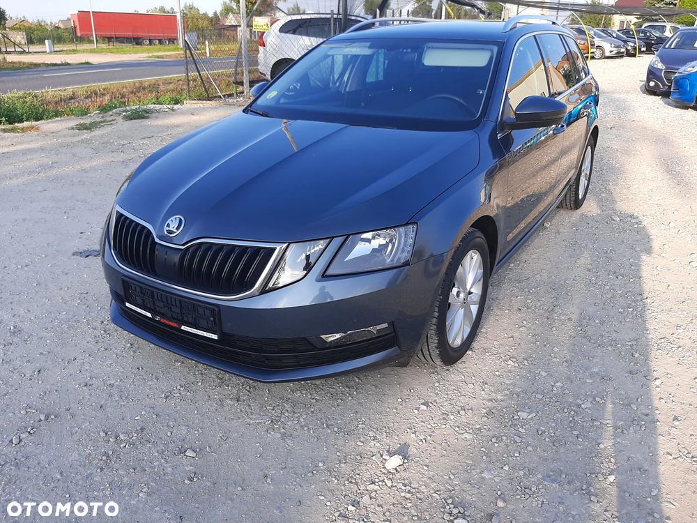 Skoda Octavia 1.6 TDI Sport Edition - 9