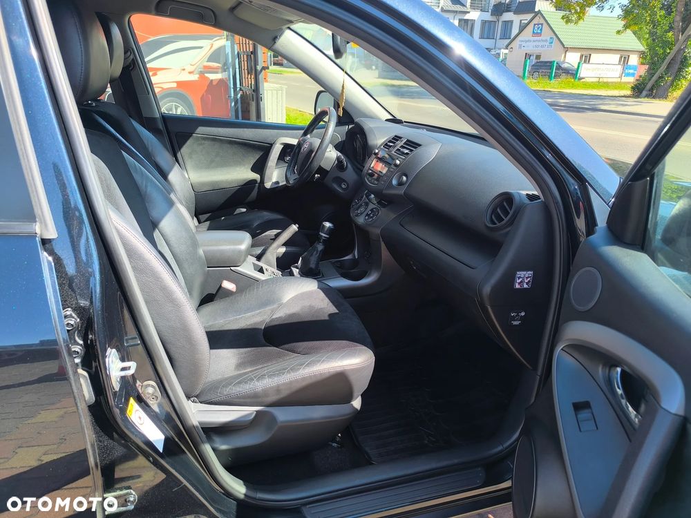 Toyota RAV4 2.0 VVT-i Sol - 14