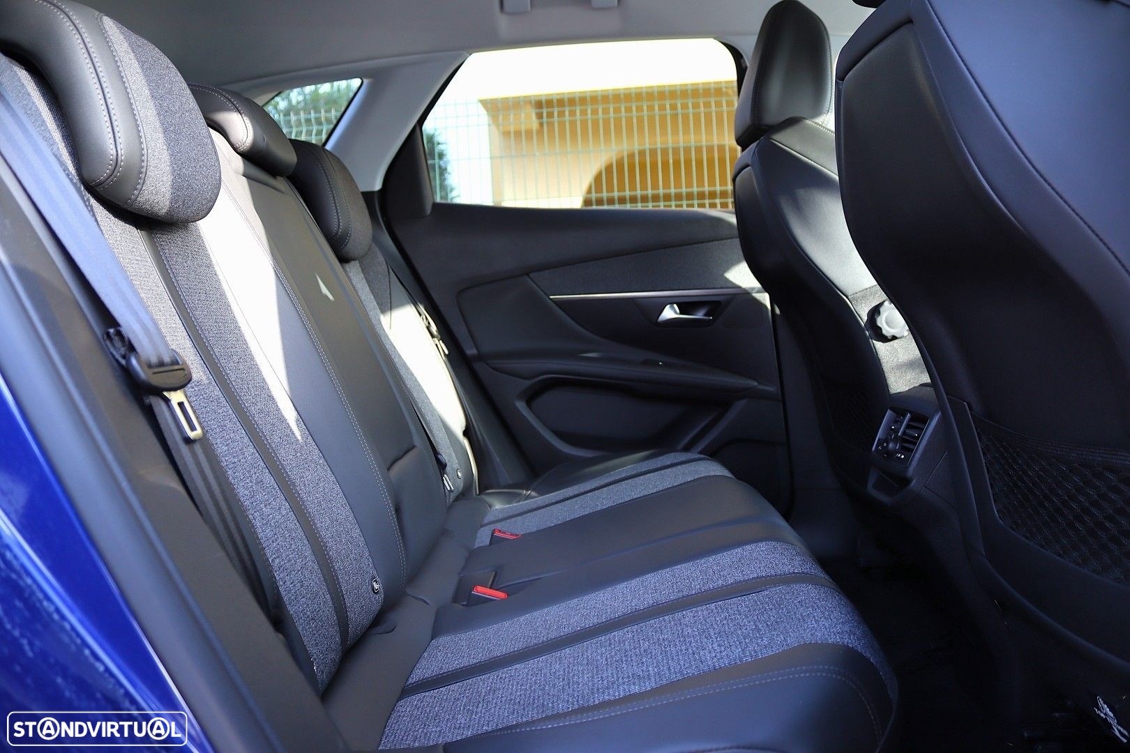 Peugeot 3008 1.5 BlueHDi Allure - 22