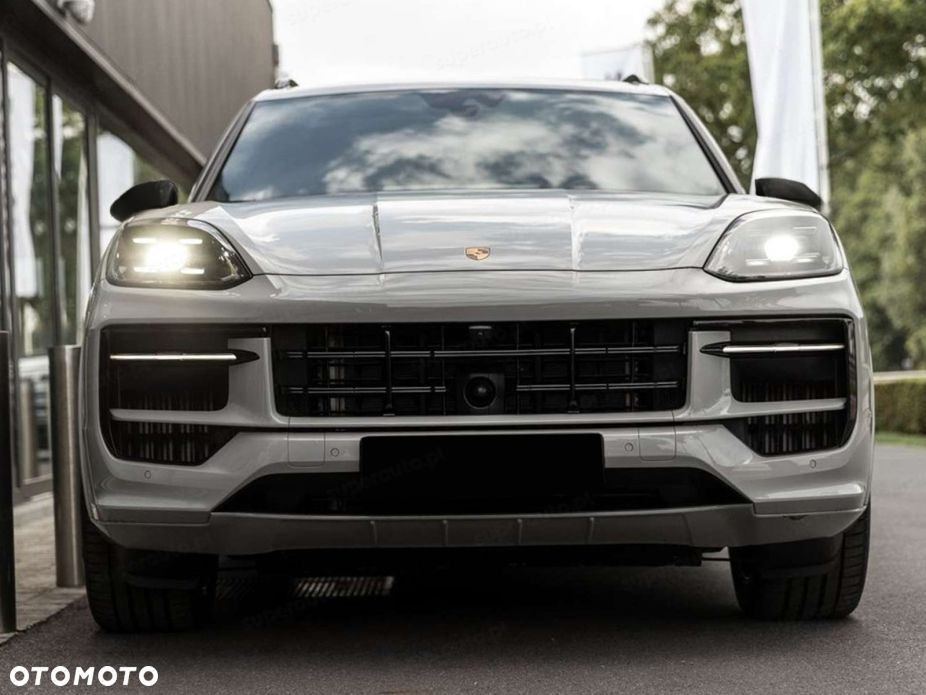 Porsche Cayenne Black Edition - 2