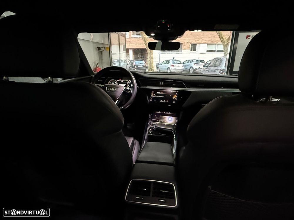 Audi e-tron 55 quattro S line - 23