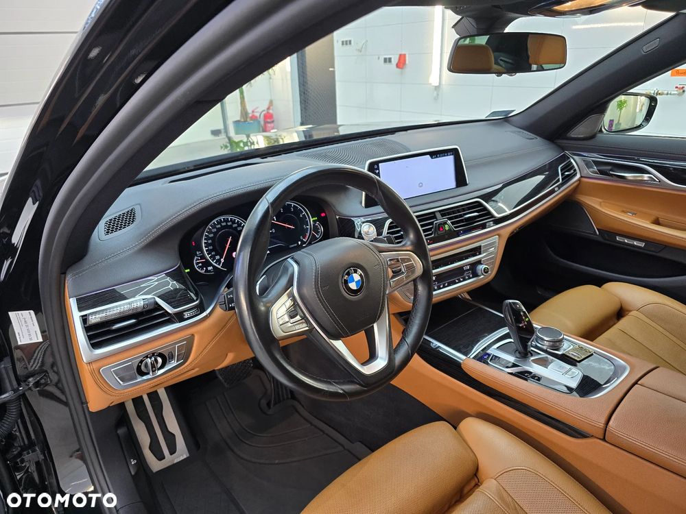 BMW Seria 7 730d xDrive - 22