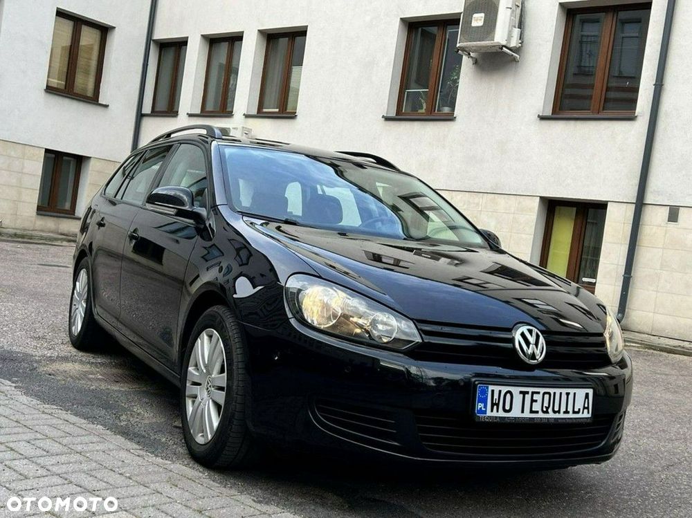 Volkswagen Golf - 6