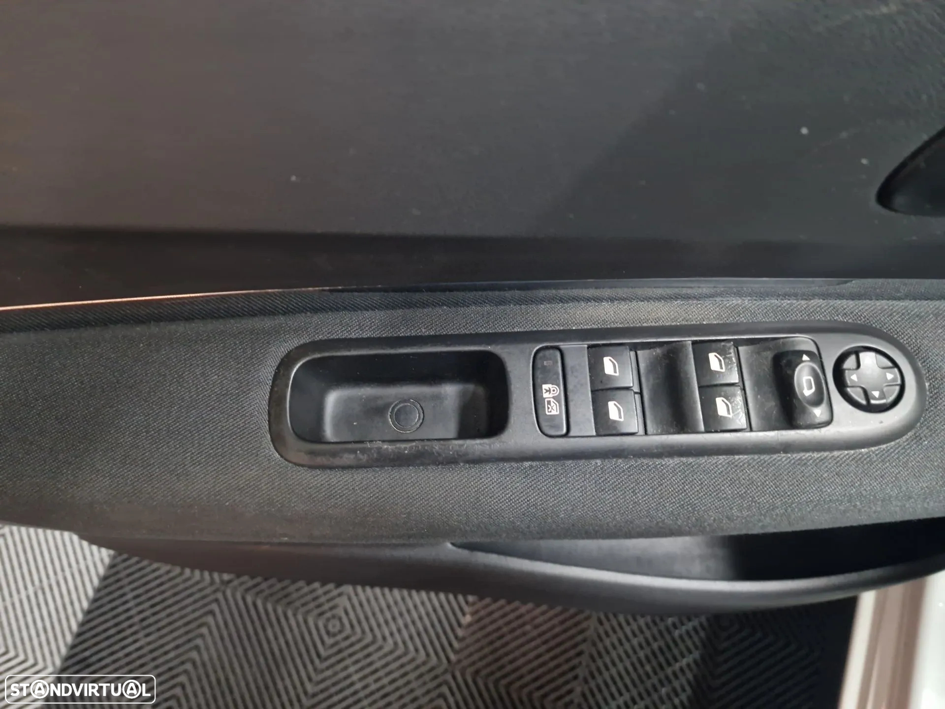 Peugeot 3008 BlueHDi 120 EAT6 Stop & Start Active - 10