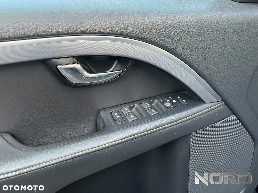 Volvo V70 D2 Geartronic Momentum - 15