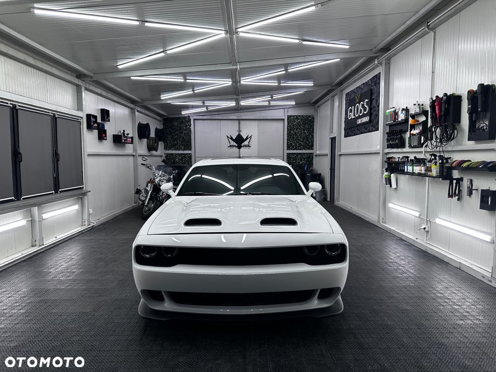 Dodge Challenger 6.2 Hellcat - 2