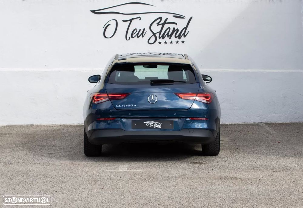 Mercedes-Benz CLA 180 d 8G-DCT Edition Progressive Line — fotografia 4