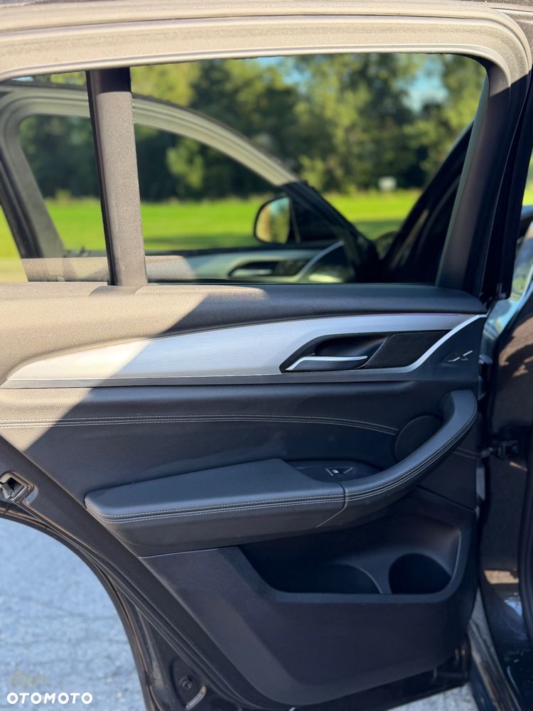 BMW X4 - 22