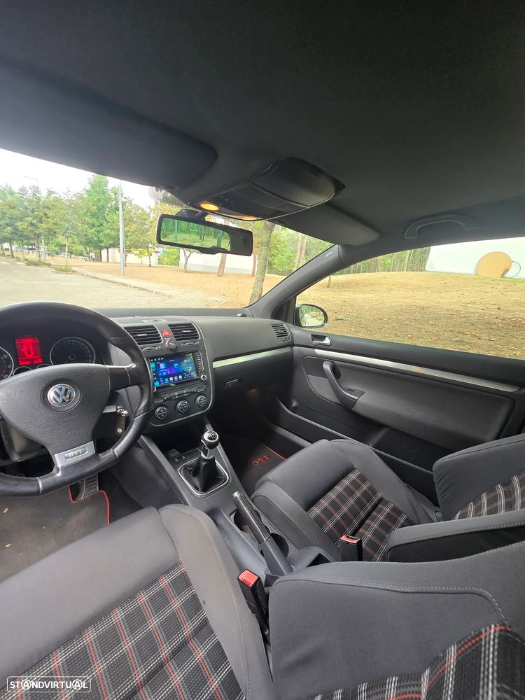 VW Golf 2.0 GTi - 12